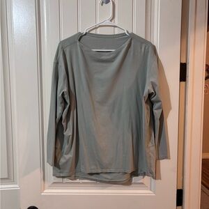 Women’s lululemon top